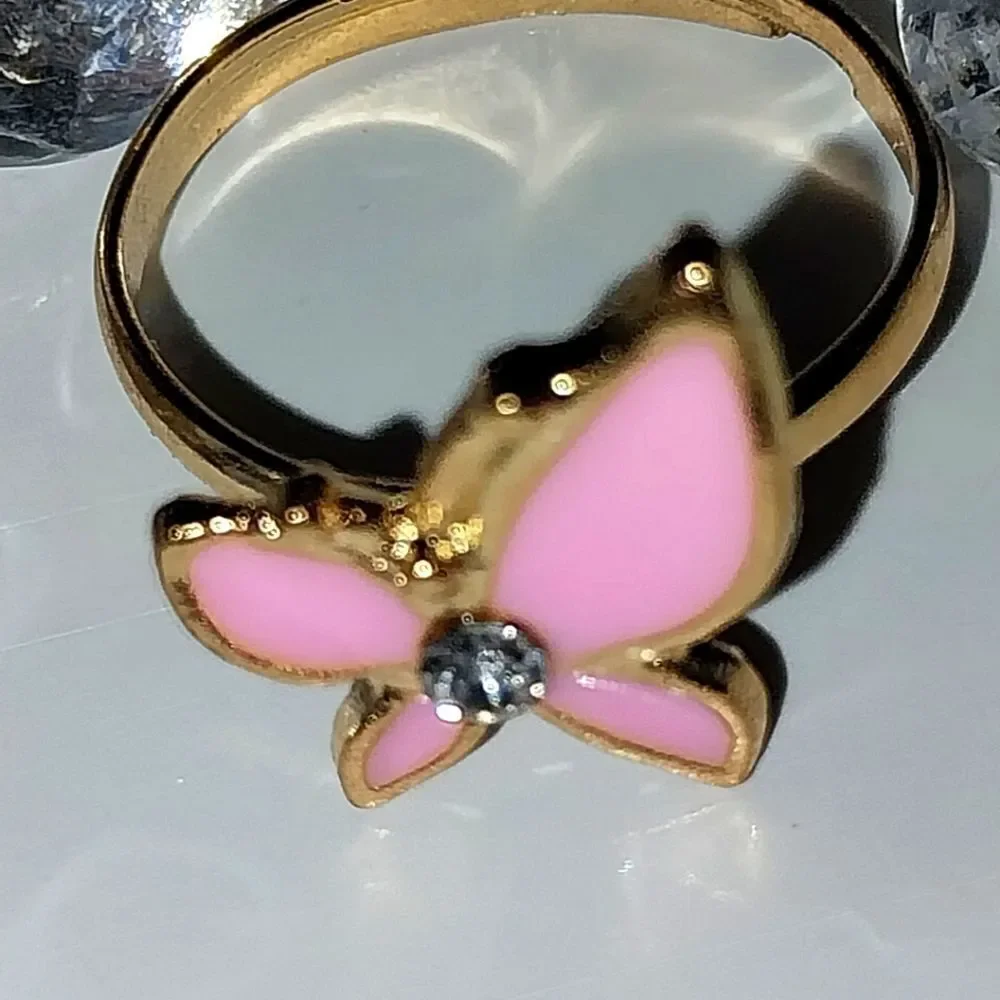 Super cute girls jeweled adjustable ring